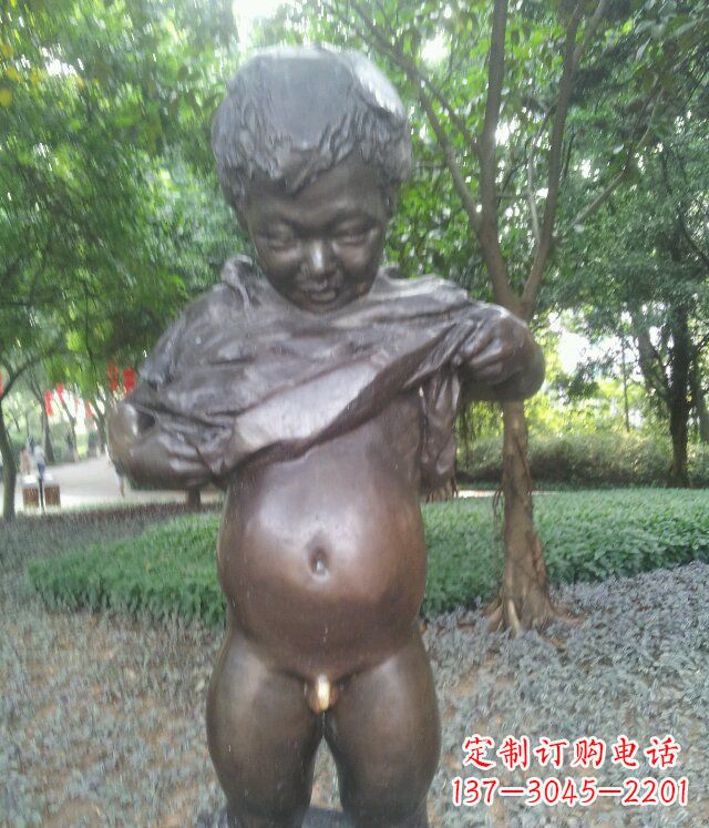 福建萌动活泼的男孩铜雕塑