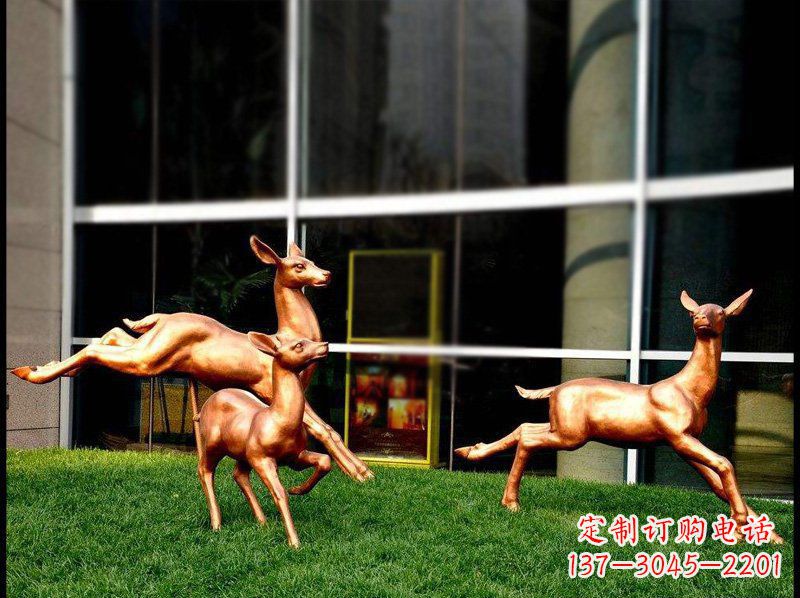 福建公园铜雕奔跑小鹿动物雕塑