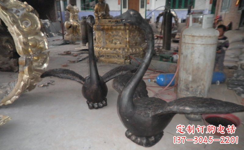 福建汇聚灵性的仙鹤塑像