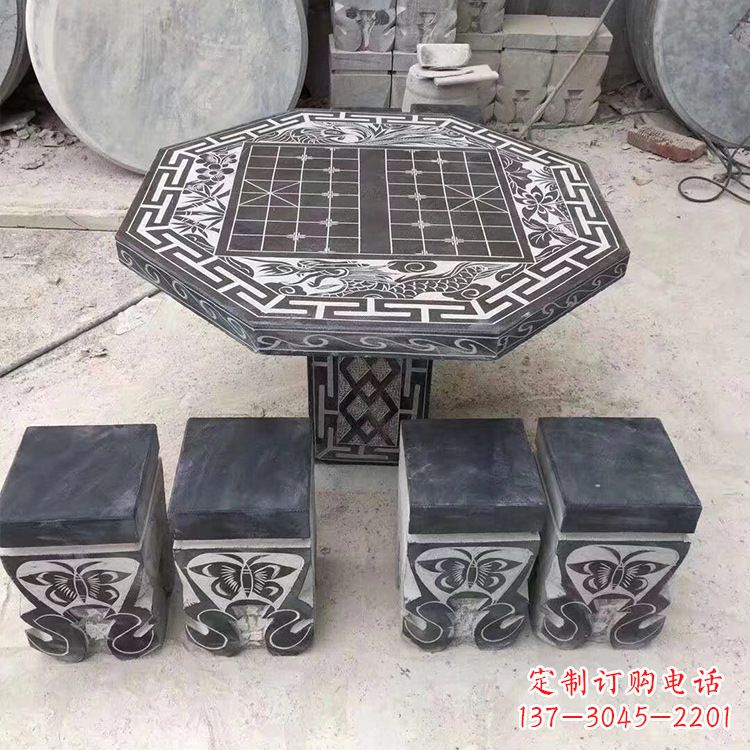 福建中领雕塑精美的石桌凳雕塑