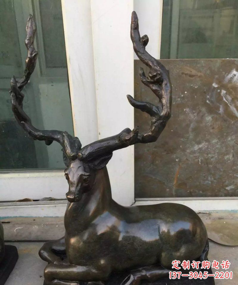 福建铸铜小鹿动物雕塑