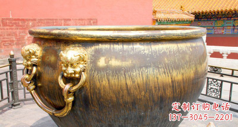 福建故宫圆形水缸铜雕,展现古典典雅之美