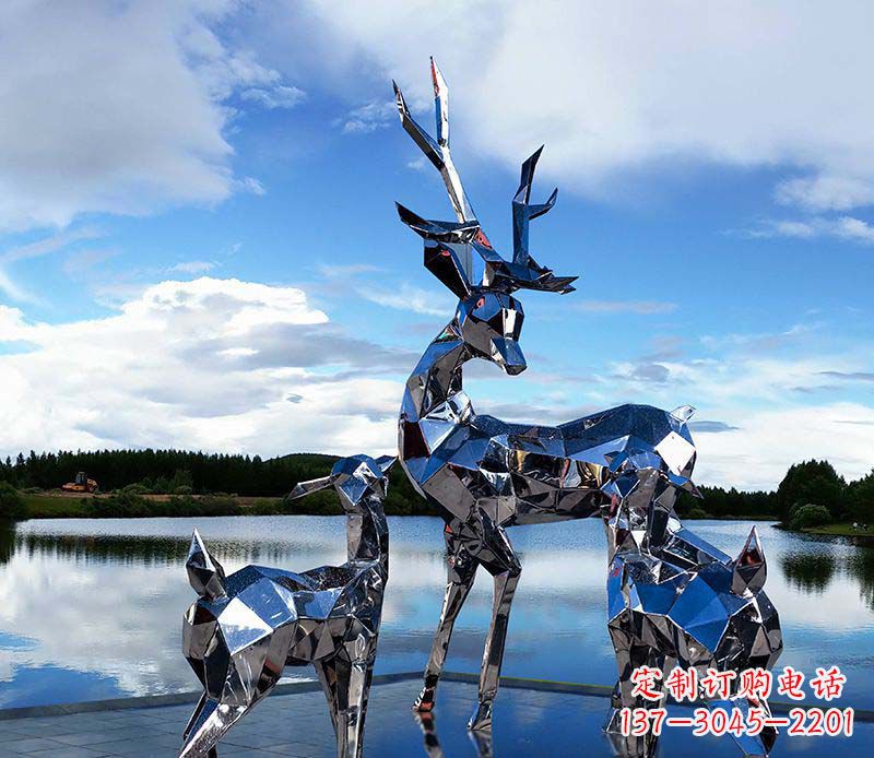 福建中领雕塑出品：优雅梅花鹿不锈钢雕塑