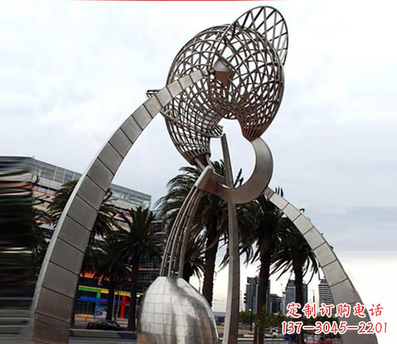 福建汇聚海洋精髓,深邃且富有艺术感的不锈钢海螺雕塑