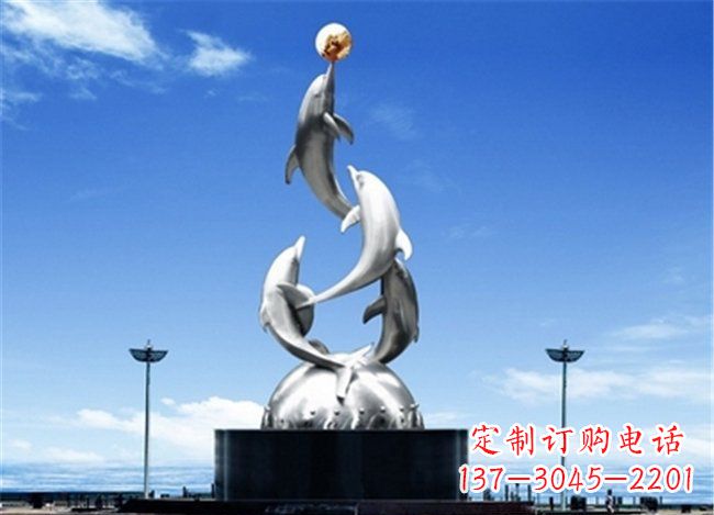 福建欢腾动物——勇敢的海豚雕塑