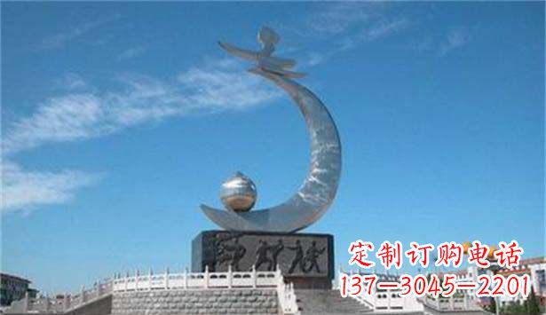 福建和平鸽雕塑，体现美好精神