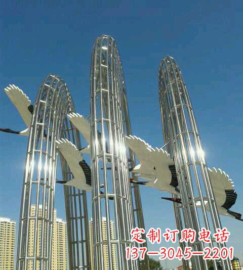 福建高级不锈钢镂空雄鹰雕塑