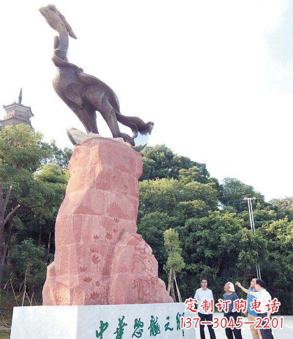 福建恐龙雕塑,极致灵动与完美融合