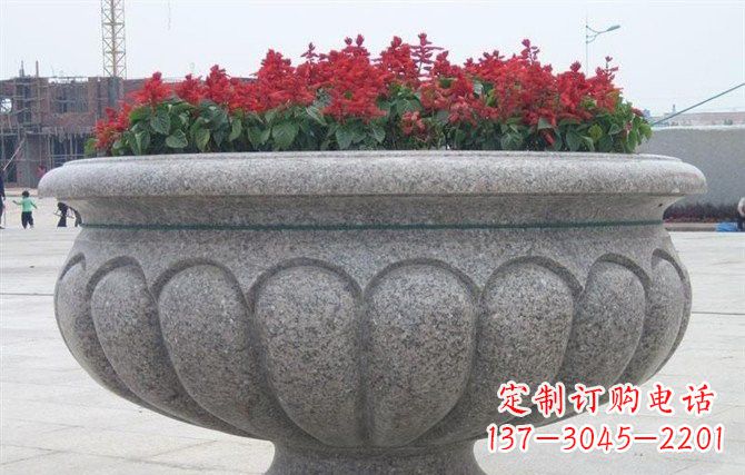 福建流线形花盆雕塑,打造完美室外空间