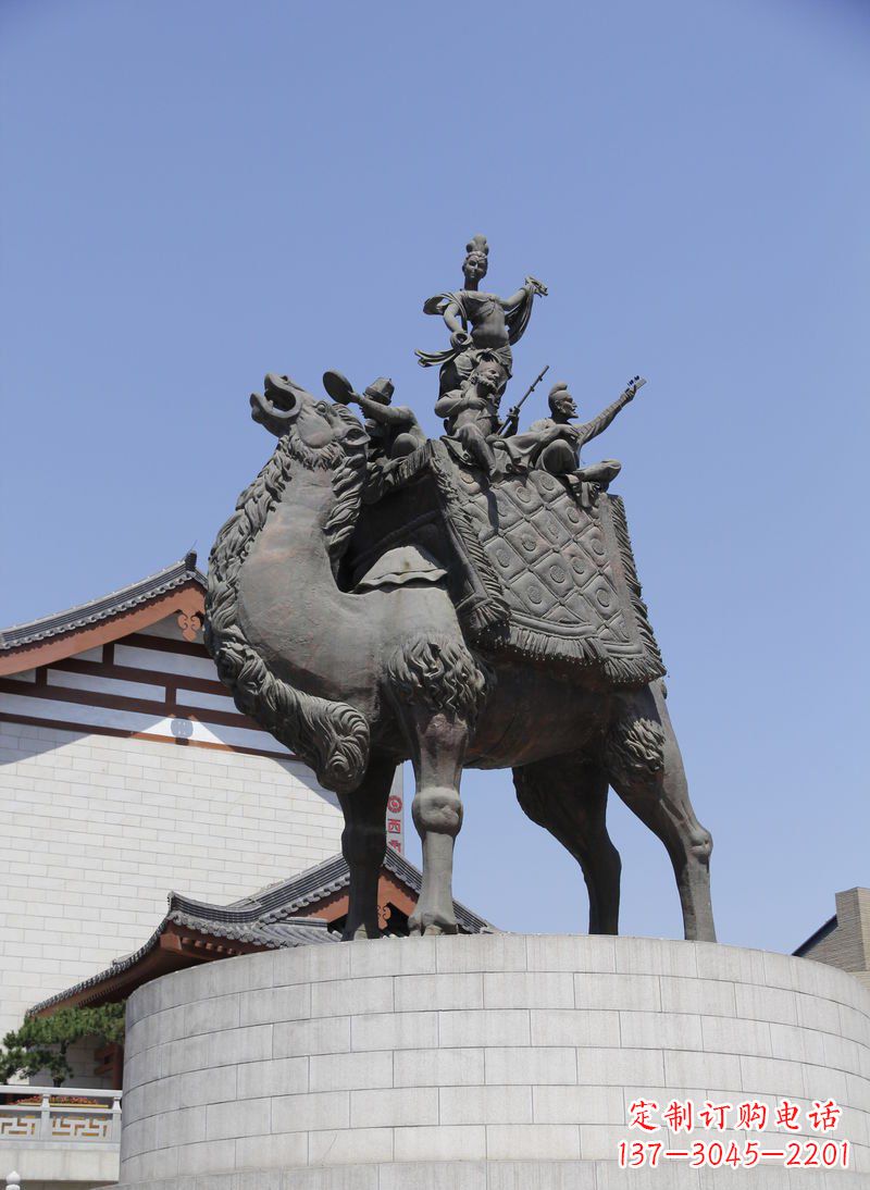 福建广场古代人物骑骆驼铜雕