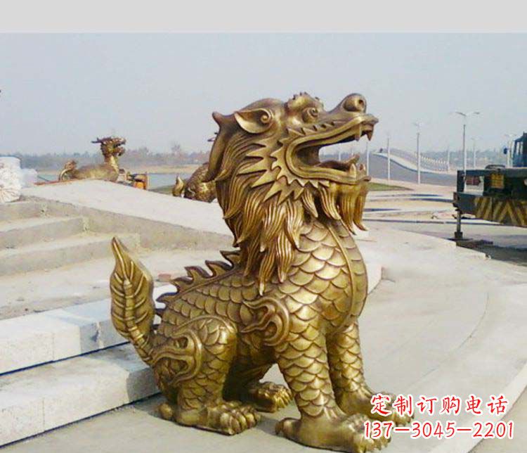 福建狮子雕塑:象征力量,令人肃然起敬