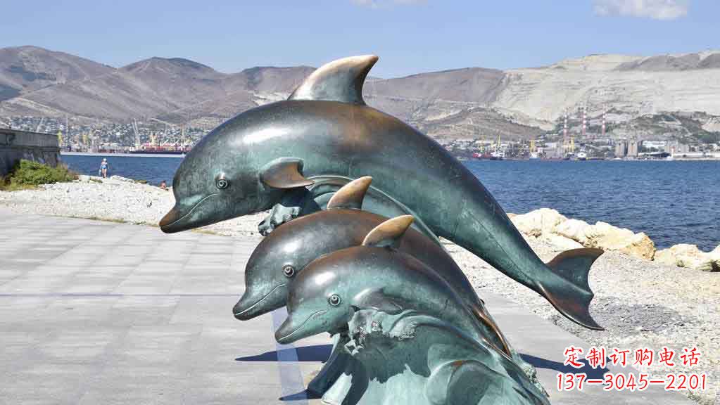 福建铜雕海豚母子,精美细腻,打造浪漫海洋