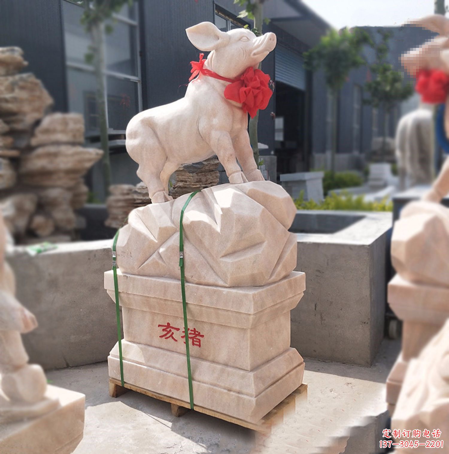 福建精美猪年雕塑,欢庆猪年新年