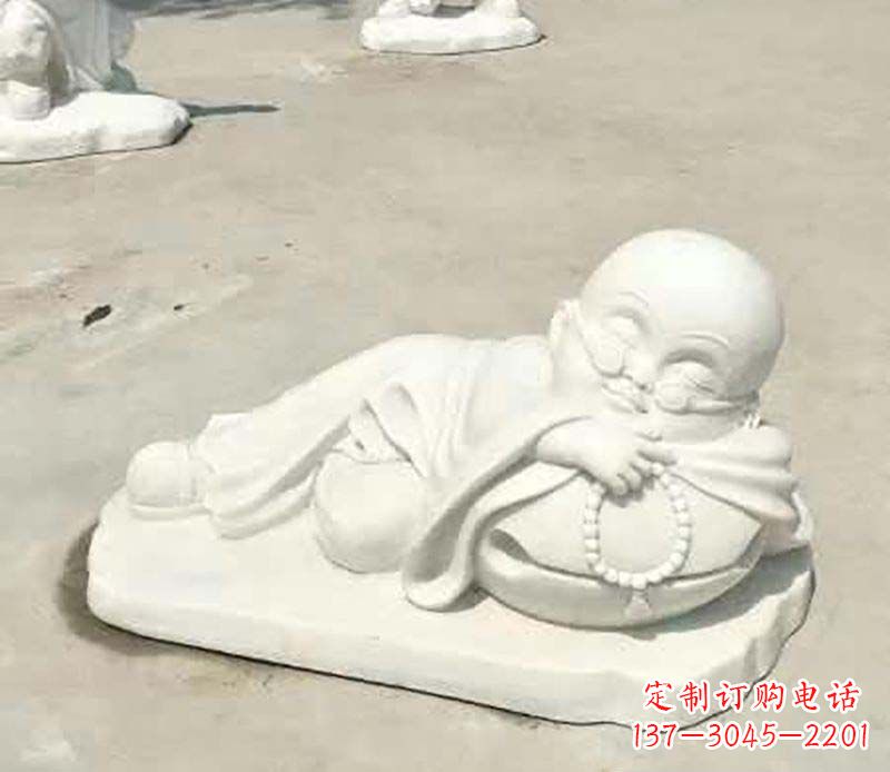 福建传统尊贵,别具一格的汉白玉小和尚雕塑