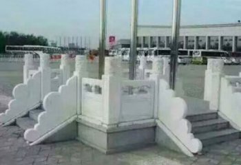 福建中领雕塑提供绚丽升旗台石雕，一种标志性的…