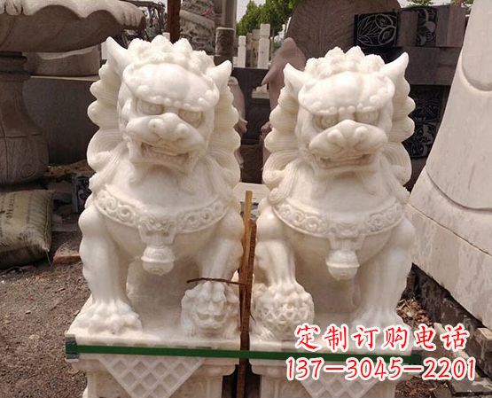福建汉白玉踩绣球狮子石雕_2