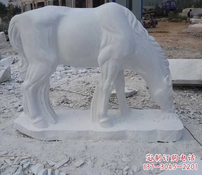 福建汉白玉动物马雕塑是由中领雕塑定制的一款精…