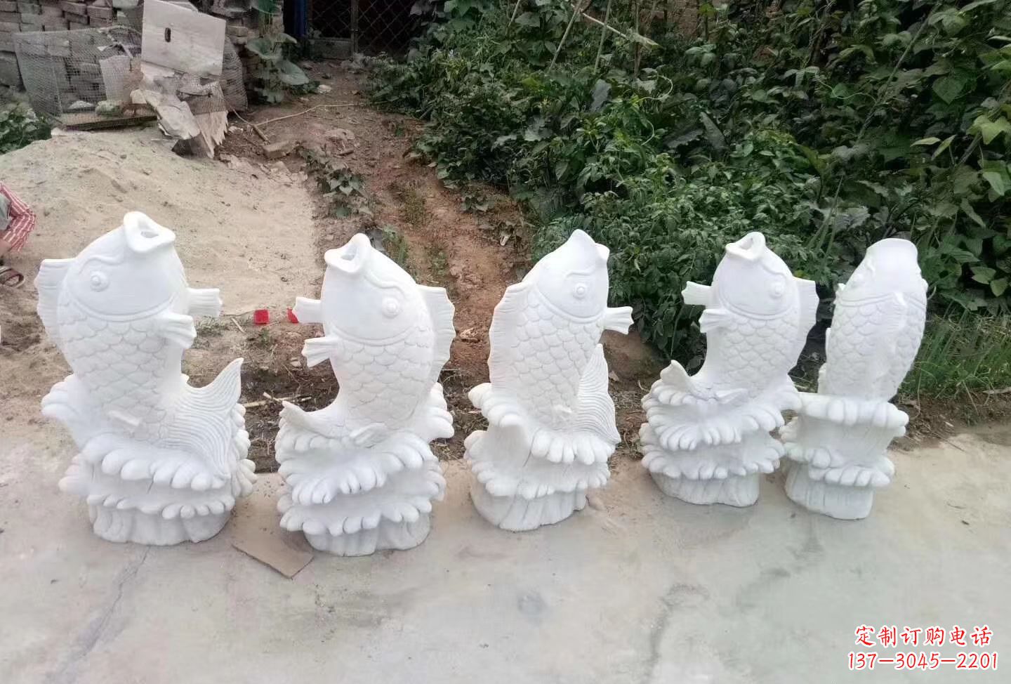 福建中领雕塑：高质汉白玉鲤鱼喷泉石雕