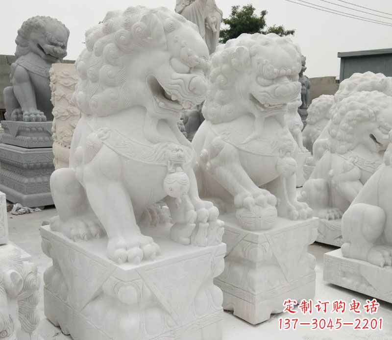 福建汉白玉门口看门踩球北京狮子石雕