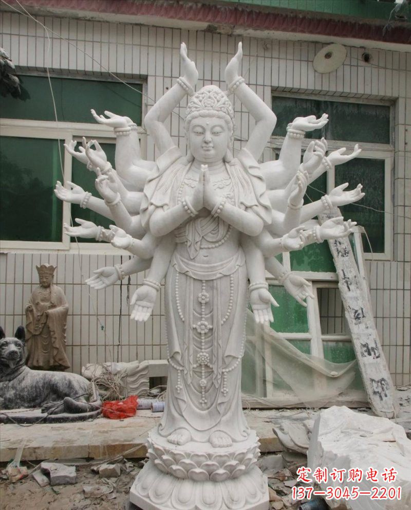 福建汉白玉千手观音雕塑,精致细腻,深具宗教意义