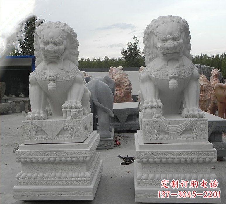 福建精致汉白玉守门狮子雕塑