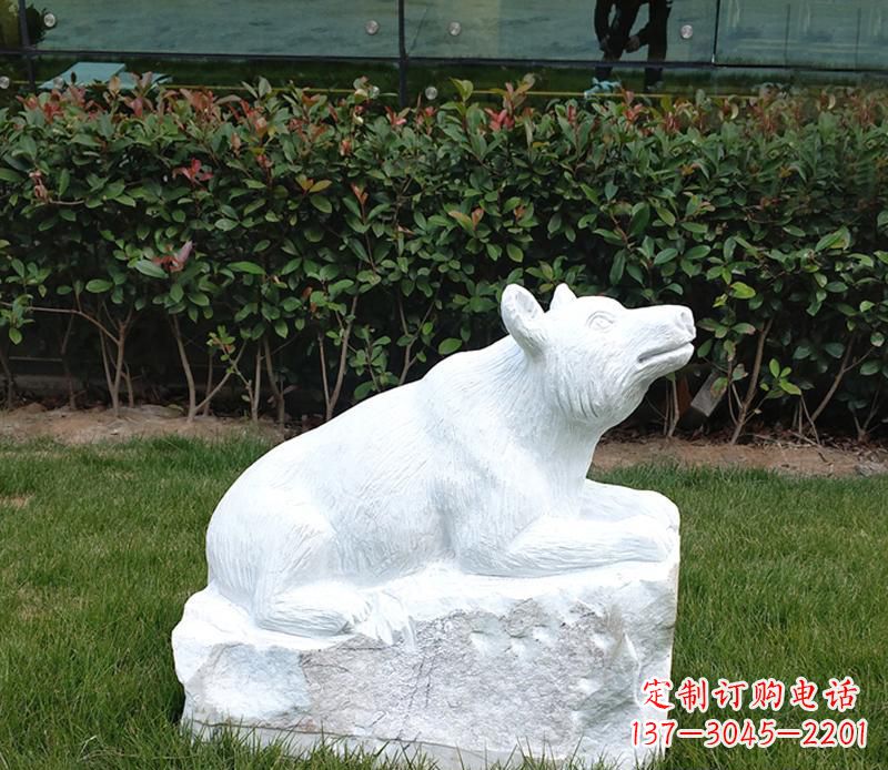 福建唯美可爱的汉白玉小区动物熊雕塑