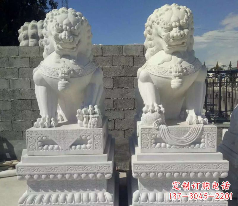 福建汉白玉镇宅狮子石雕塑