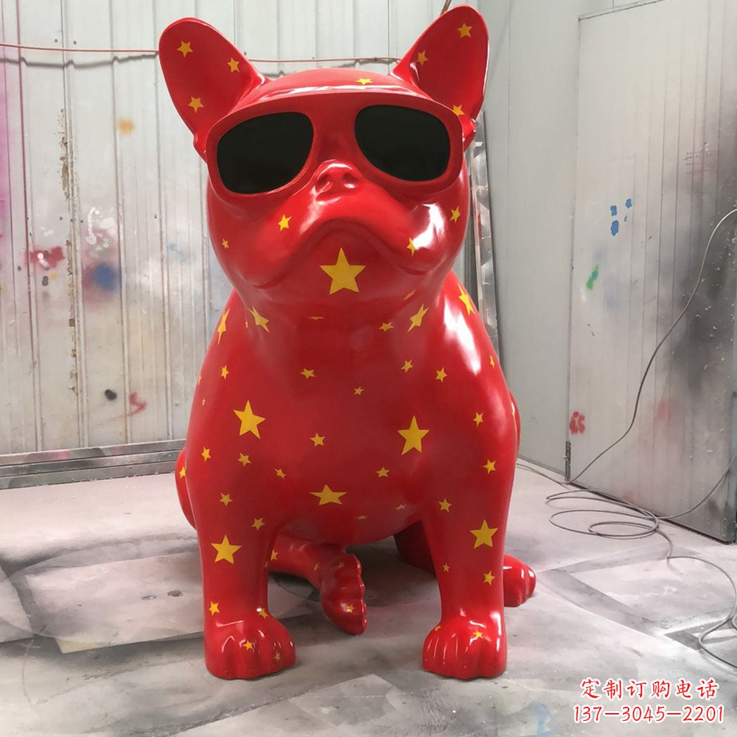 福建玻璃钢材质精致的生肖雕塑