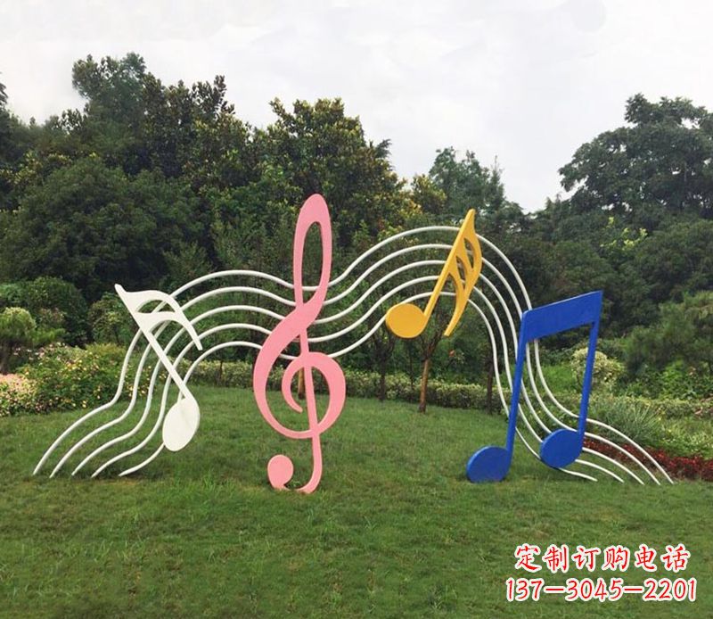 福建领雕塑:外观精美的不锈钢音符雕塑