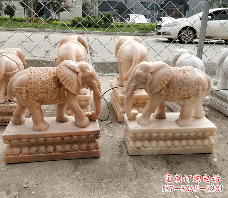 福建会喷水的石雕大象