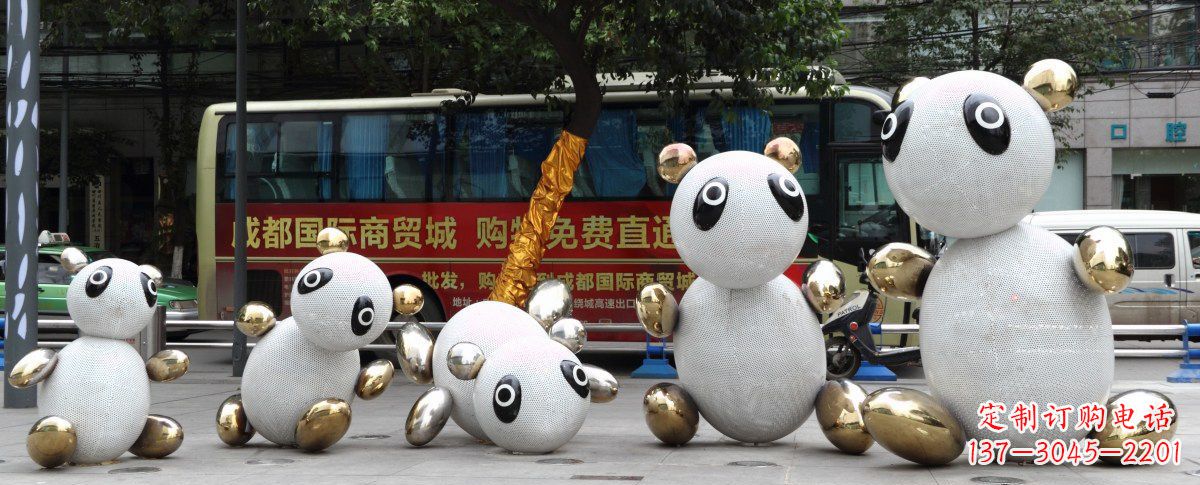 福建中领雕塑:优雅的不锈钢抽象熊猫雕塑