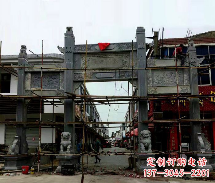 福建中领雕塑-精美街道三门石雕牌楼