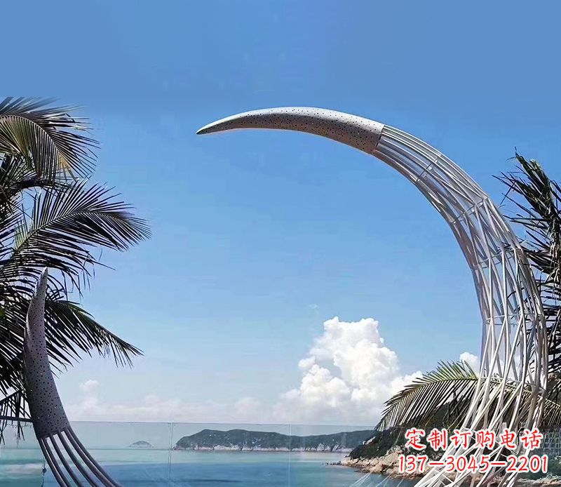 福建无比耀眼的不锈钢月亮雕塑