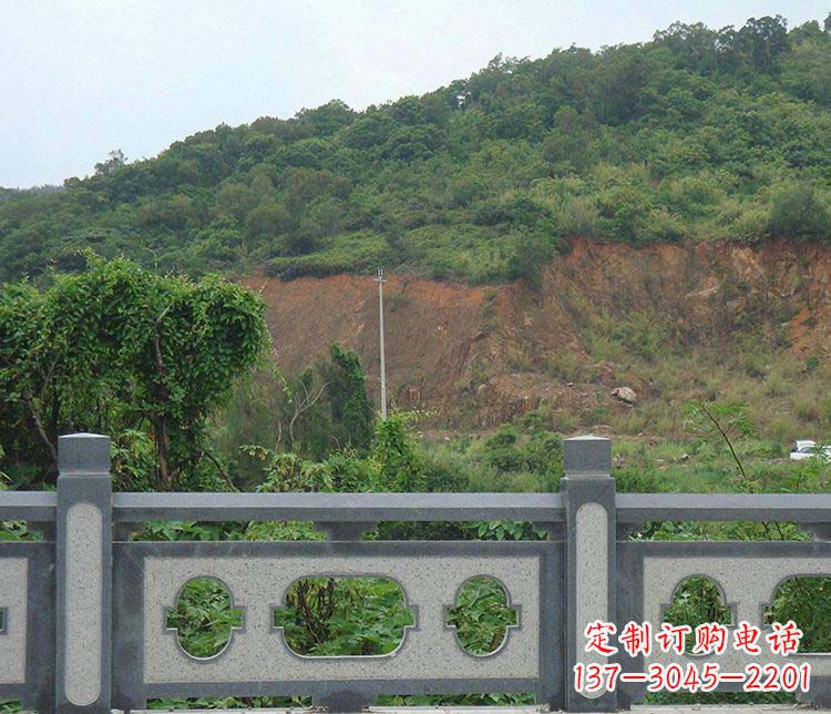 福建景区仿古栏板石雕:展现华丽古典风格的雕塑艺术