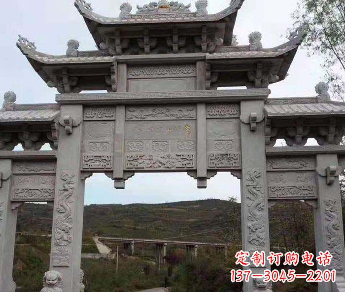 福建地标性的三门石雕牌坊