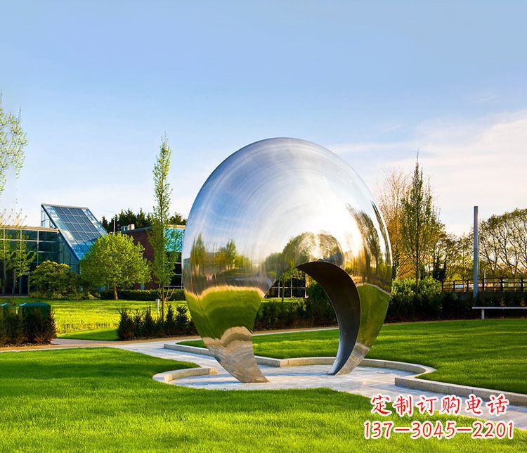 福建金色门楣的精美镜面拱门雕塑