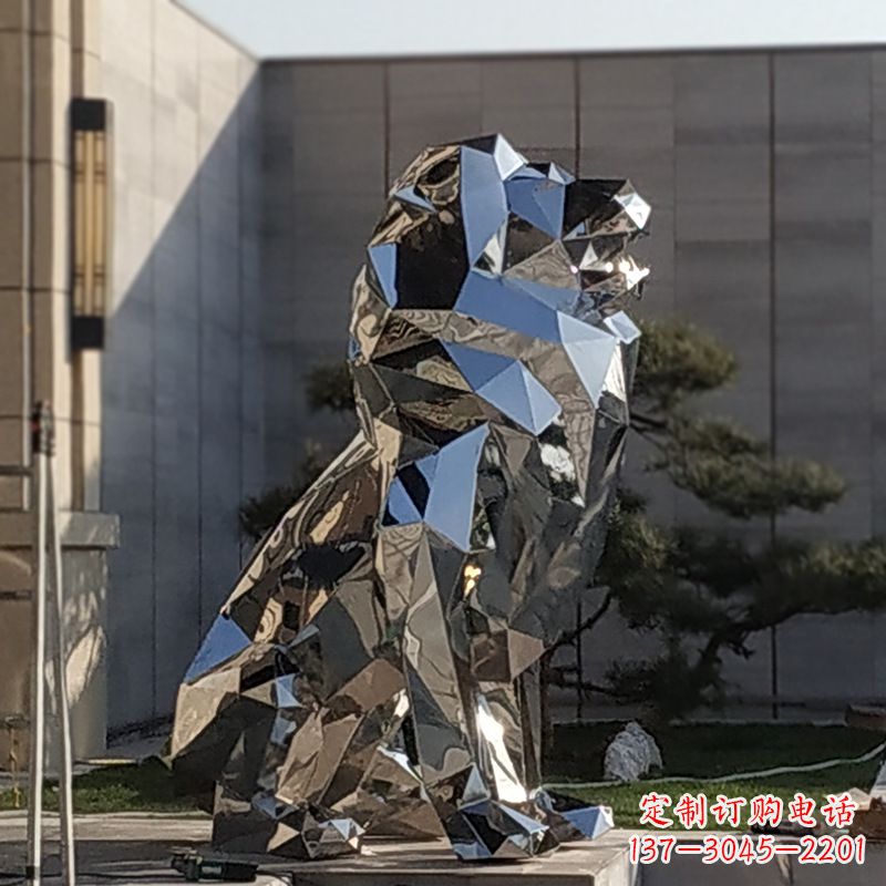 福建镜面不锈钢几何块状狮子雕塑
