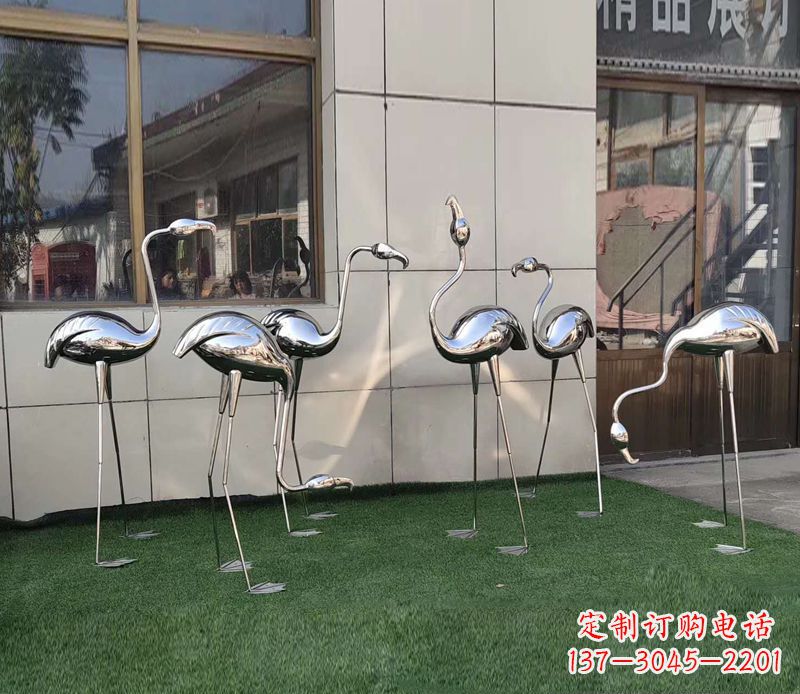 福建优雅古典的镜面不锈钢仙鹤雕塑
