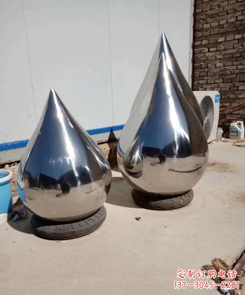福建优雅镜面不锈钢水滴雕塑
