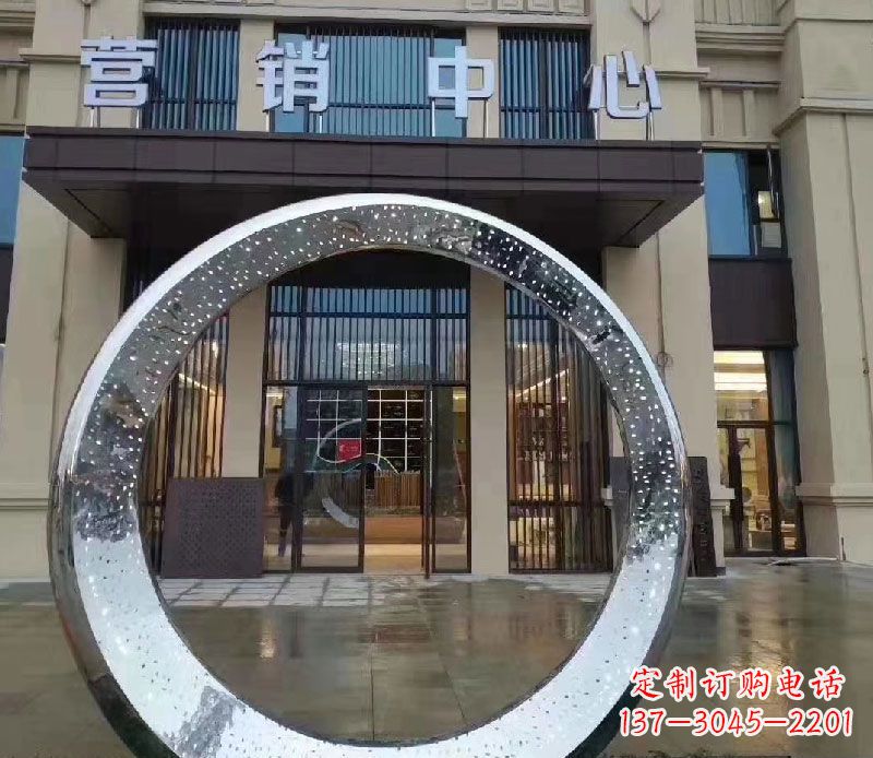福建镜面时尚圆环不锈钢雕塑