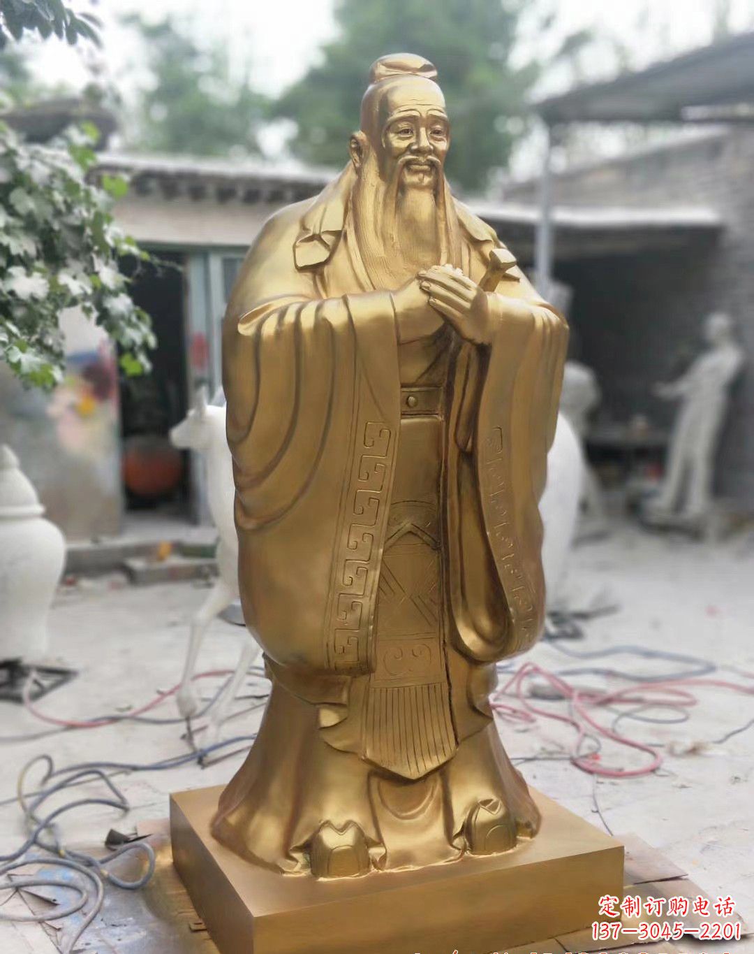 福建高雅典雅的孔子铜雕像