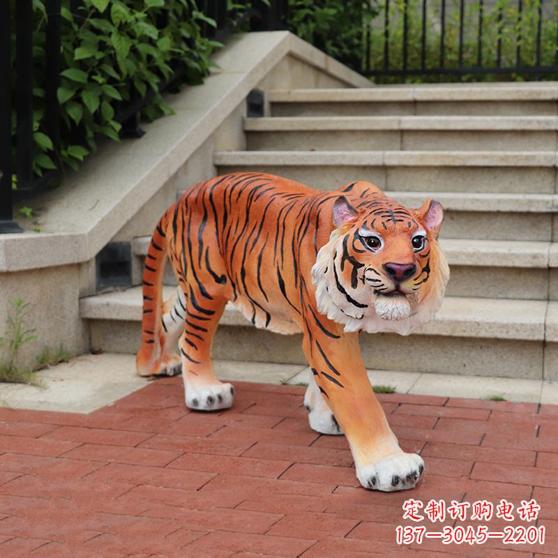 福建老虎玻璃钢仿雕塑—小区园林室外装饰品
