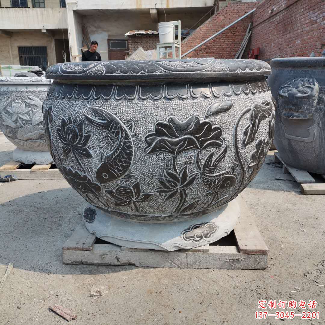 福建老青石园林石雕水缸,享受自然之美