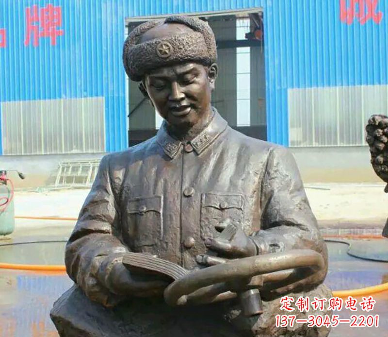 福建向雷锋致敬!郑州中领雕塑出品:雷锋铜雕