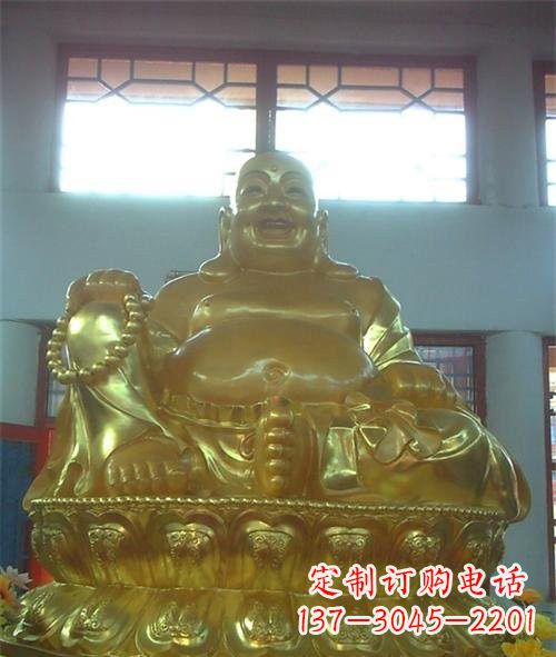福建传统工艺制作鎏金弥勒佛像