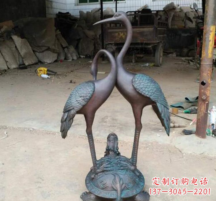 福建龙龟仙鹤铜雕——传承传统,增添福气