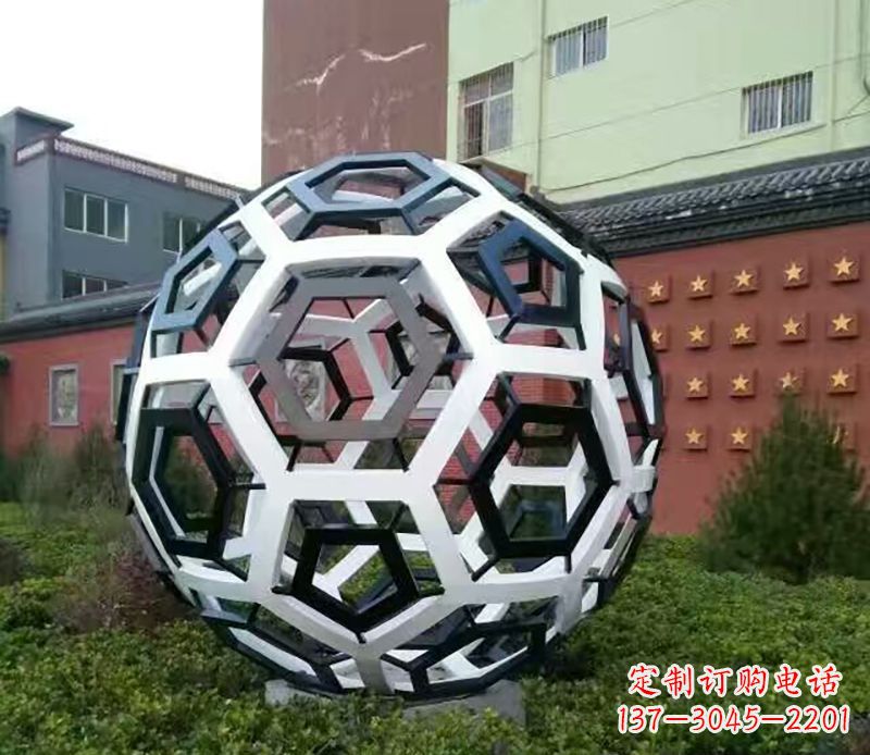 福建中领雕塑定制足球公园不锈钢雕塑