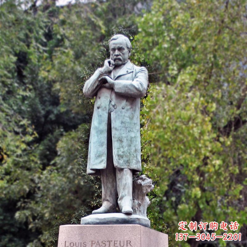 福建领雕塑-路易斯·巴斯德站姿雕像