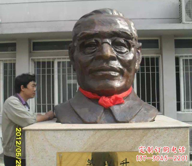 福建领雕塑:打造精致头像铜雕