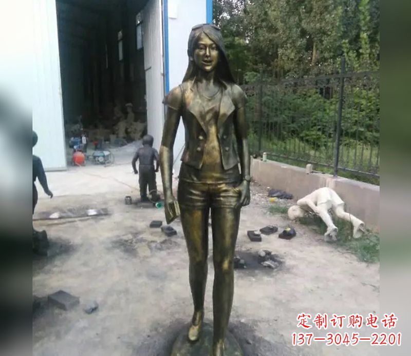 福建深入人心的美女铜雕